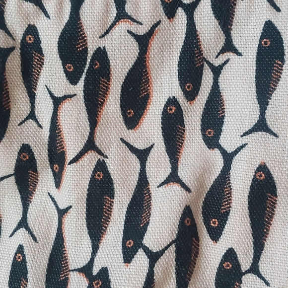 J. Crew pull on shorts with minnows - Picture 5 of 5